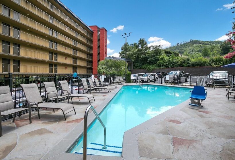 Surestay Plus Hotel By Best Western Gatlinburg