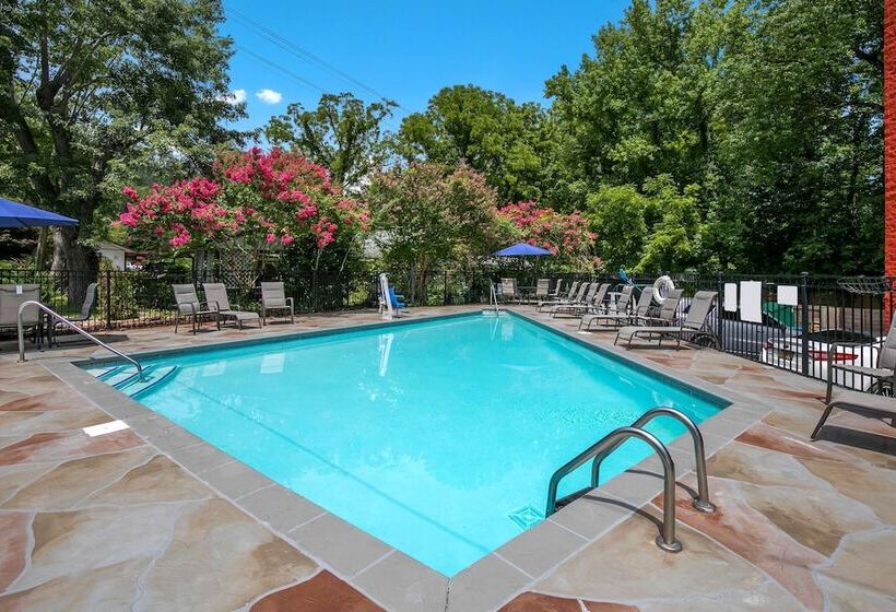 Surestay Plus Hotel By Best Western Gatlinburg