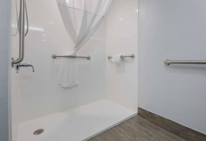 Surestay Plus Hotel By Best Western Gatlinburg