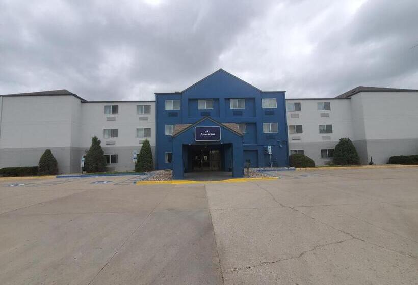 فندق SureStay Plus by Best Western Minot