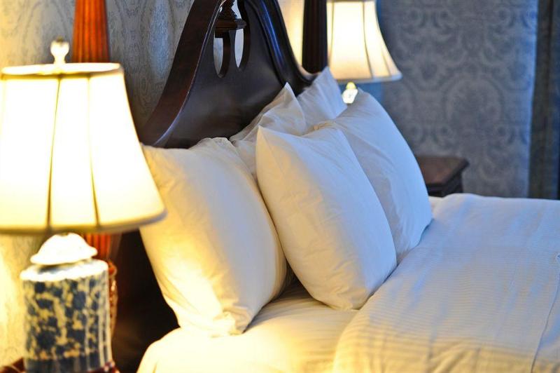 فندق The Farmington Inn And Suites