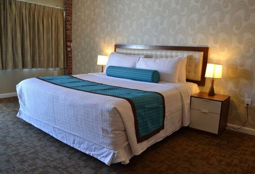 בית מלון כפרי The Freeport Inn And Marina