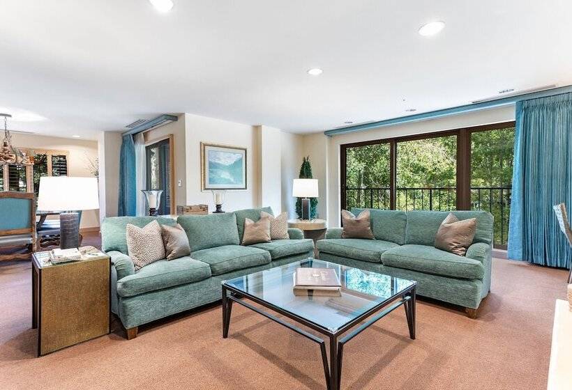 فندق The Galatyn Lodge