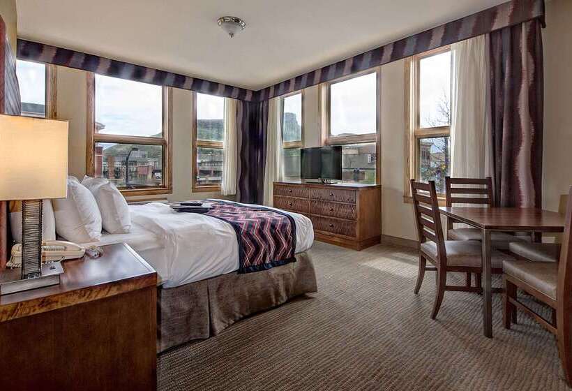 The Golden Hotel, Ascend Hotel Collection