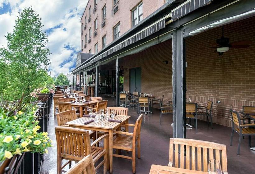 The Golden Hotel, Ascend Hotel Collection