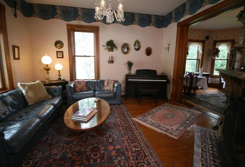 Отель The Governor's Inn