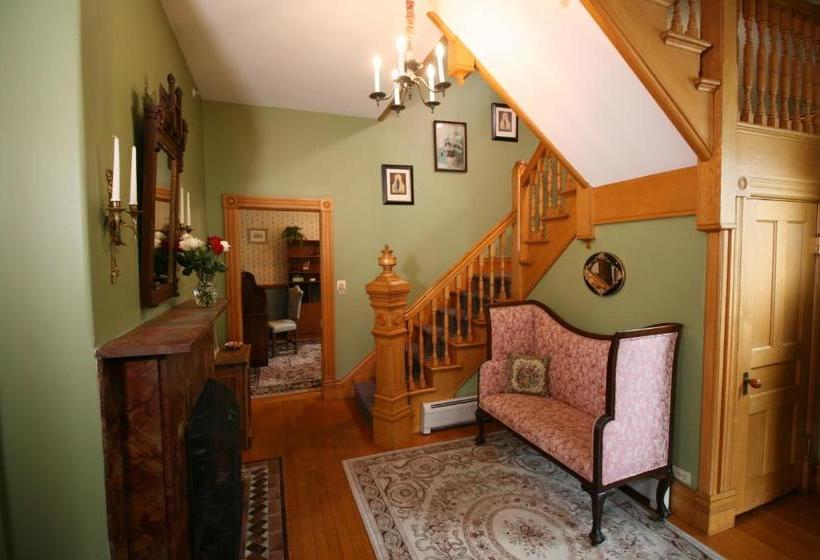 Отель The Governor's Inn