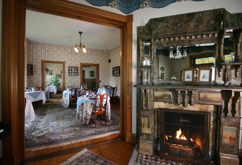 Отель The Governor's Inn