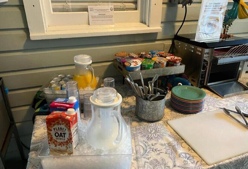 酒店 The Grand Guesthouse