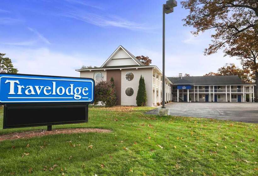 فندق Travelodge By Wyndham Traverse City Mi