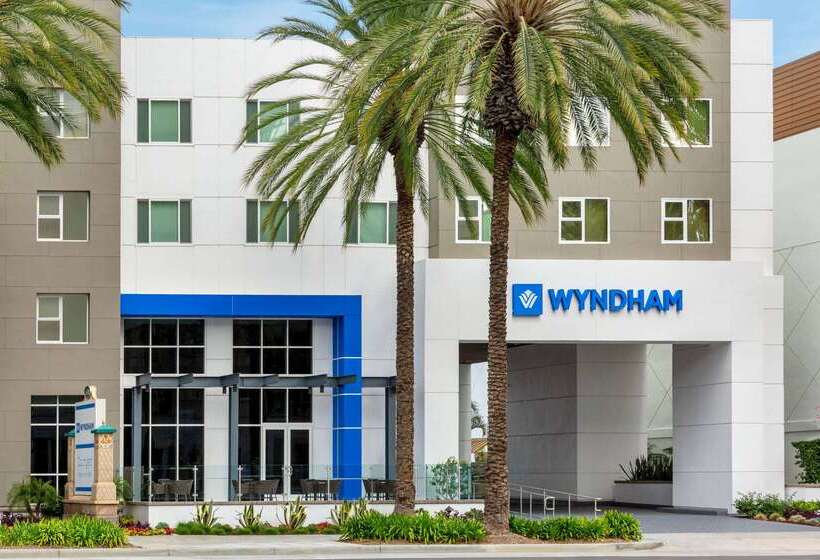 ホテル Wyndham Anaheim