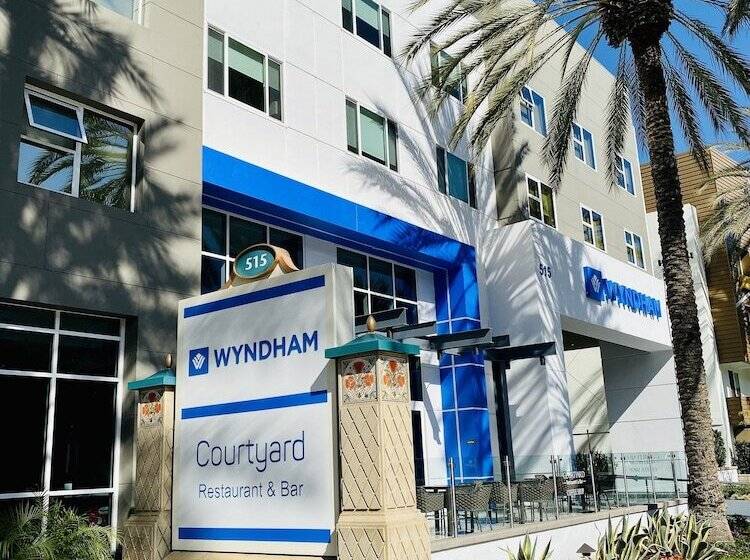 ホテル Wyndham Anaheim