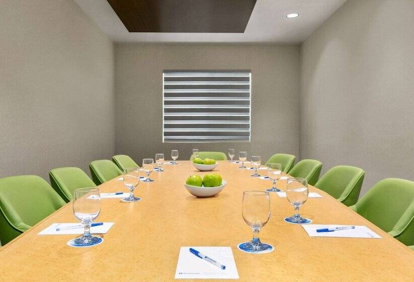 ホテル Wyndham Anaheim