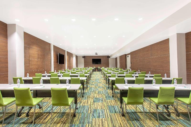 ホテル Wyndham Anaheim