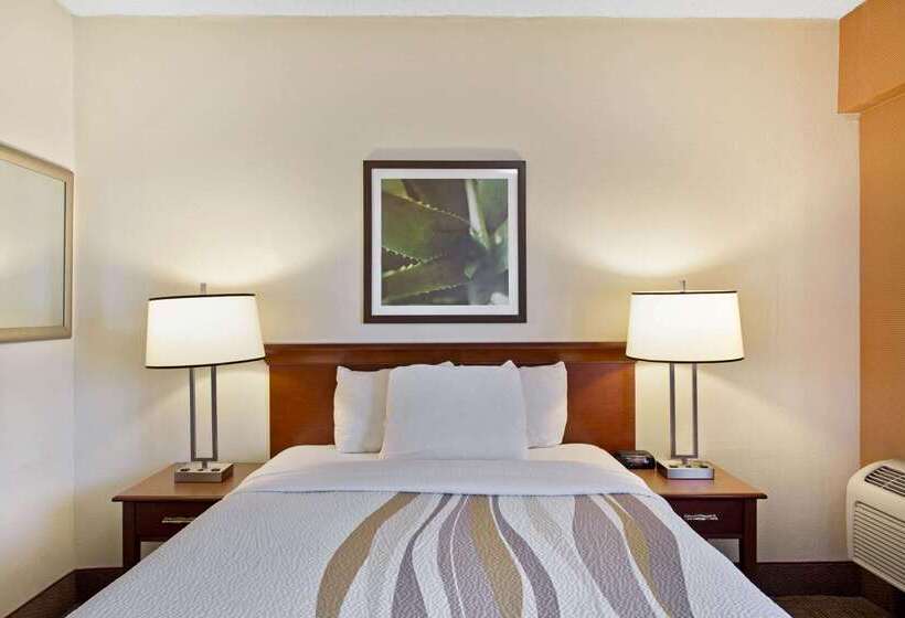 La Quinta By Wyndham New Haven