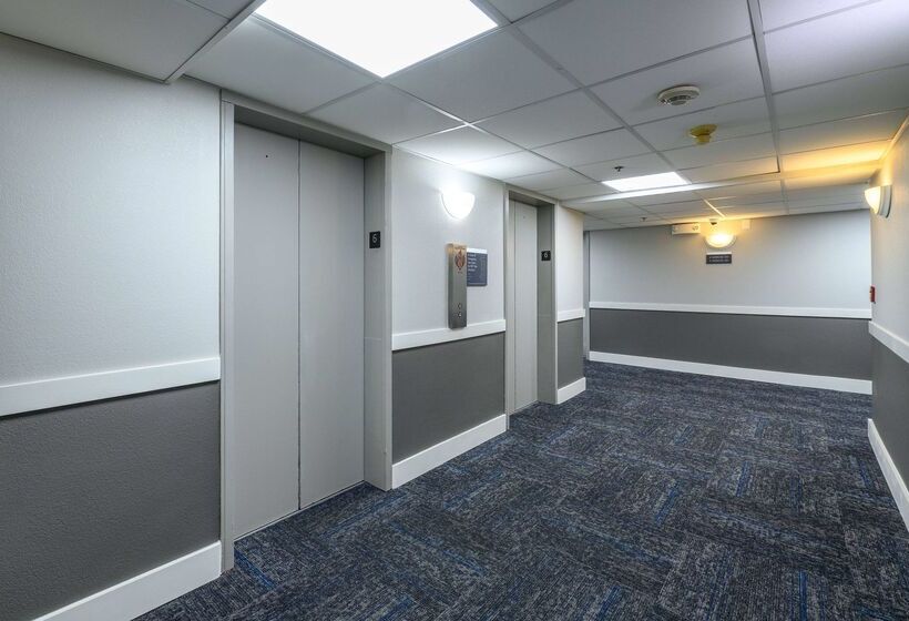 La Quinta By Wyndham New Haven