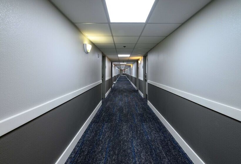 La Quinta By Wyndham New Haven