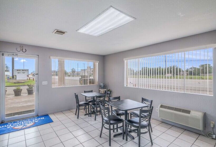 モーテル Americas Best Value Inn Giddings