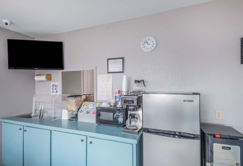 モーテル Americas Best Value Inn Giddings