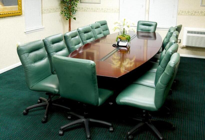 فندق على الطريق Executive Inn & Suites Upper Marlboro