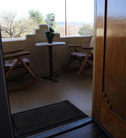 فندق على الطريق Fort Verde Suites