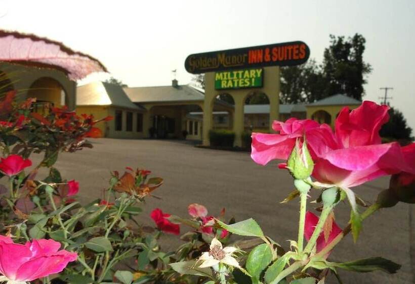 모텔 Golden Manor Inn & Suites