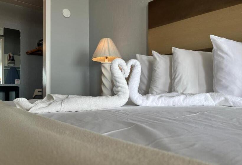 모텔 Granada Ocean Resort