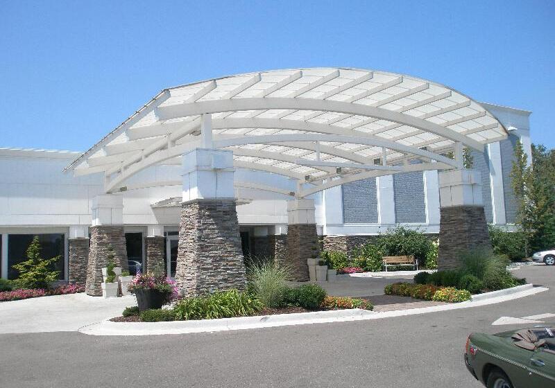 אתר נופש Holiday Inn Grand Haven Spring Lake, An Ihg