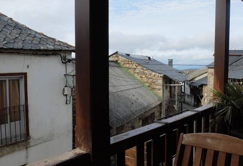 Hostal Rural La Casa Del Peregrino