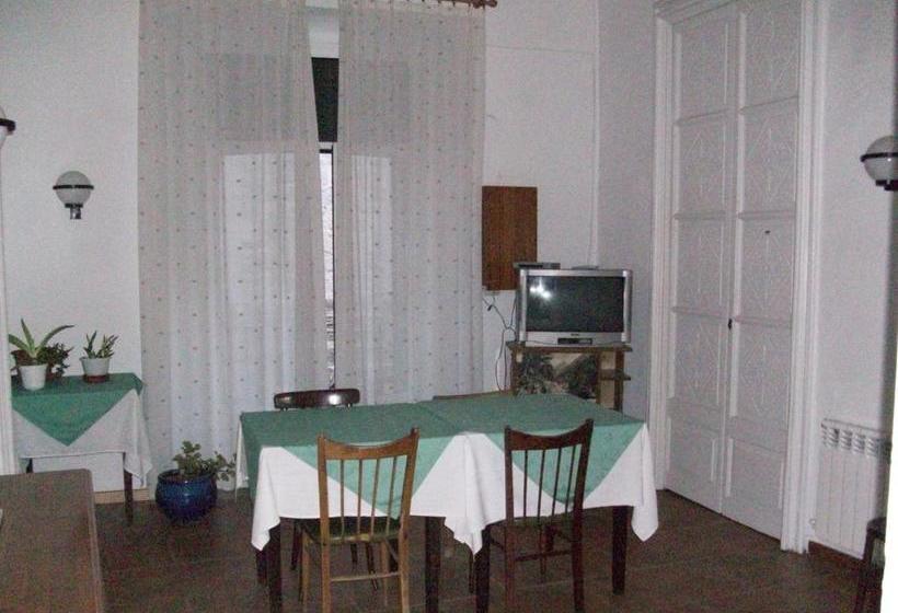 膳宿费 Pensió Viladomat