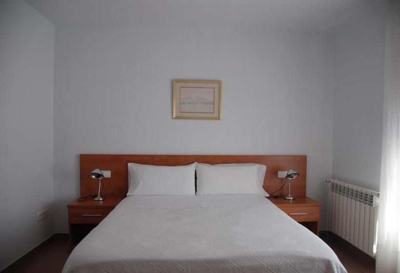 膳宿费 Pensió Viladomat