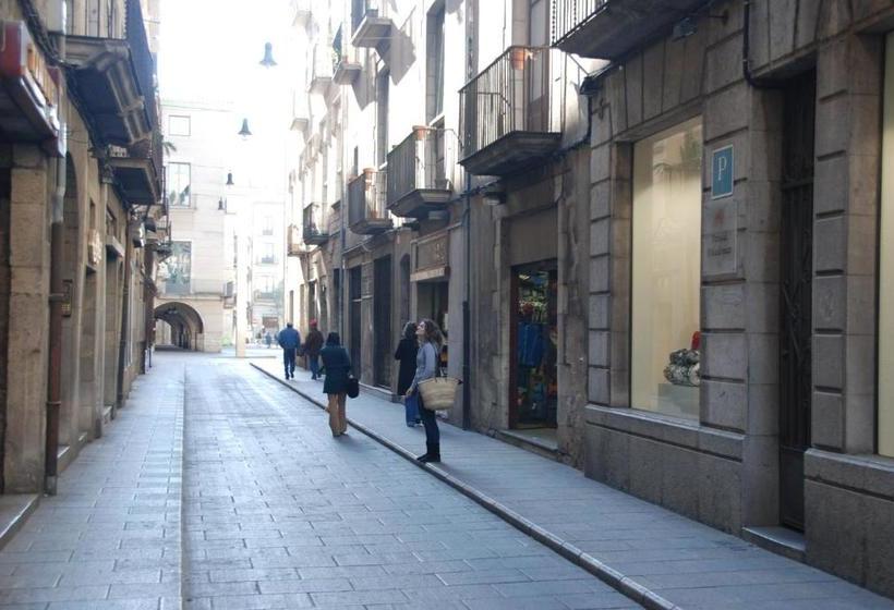 膳宿费 Pensió Viladomat