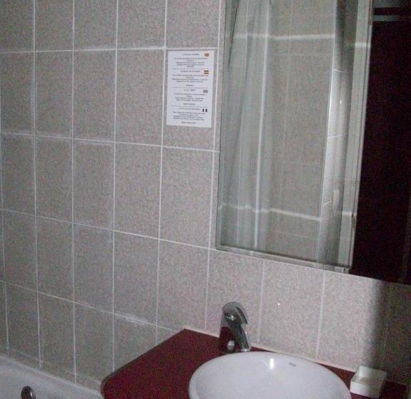 膳宿费 Pensió Viladomat