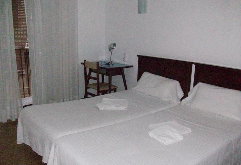 膳宿费 Pensió Viladomat