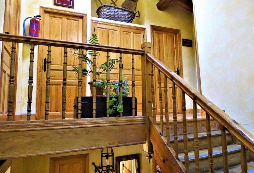 ペンション Hostal Camino Del Cid