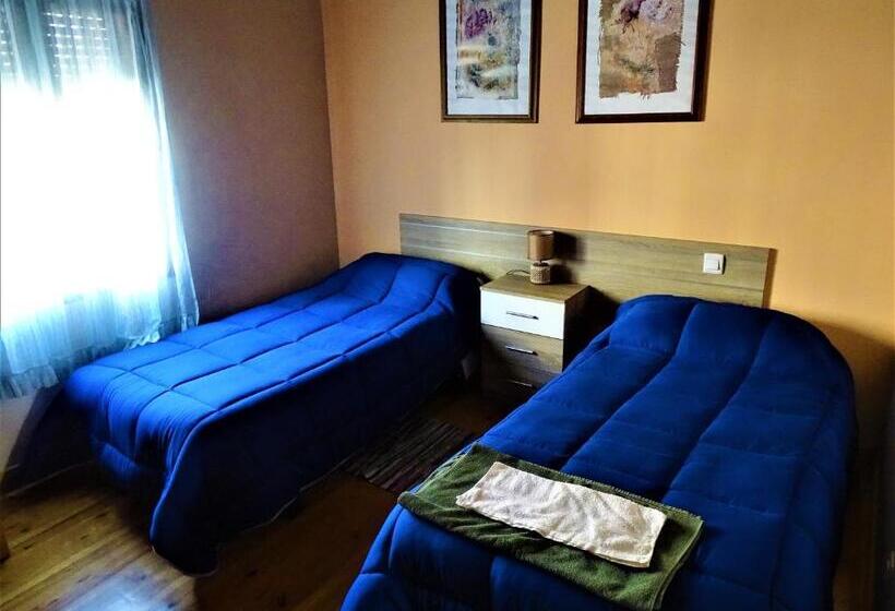 ペンション Hostal Camino Del Cid