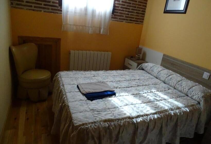 ペンション Hostal Camino Del Cid