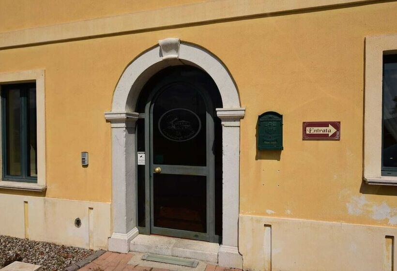 Albergo La Locanda Degli Apolidi