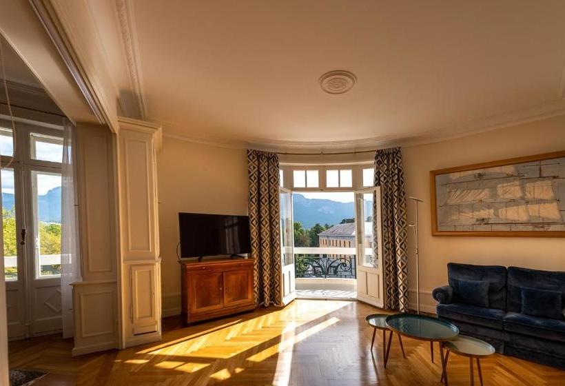 L Annexe Du Château