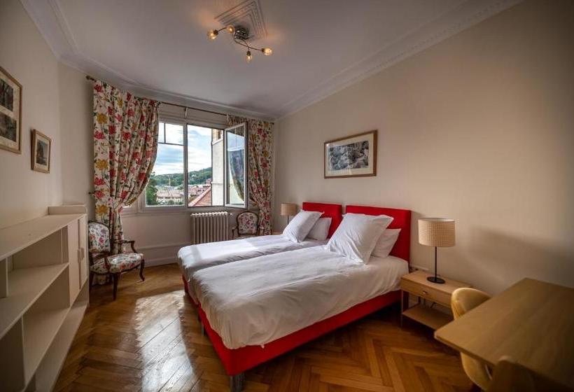 L Annexe Du Château