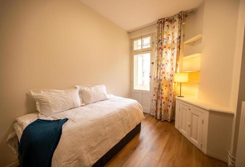 L Annexe Du Château