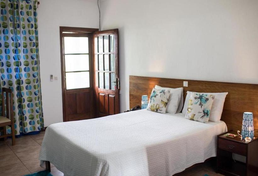 Bed and Breakfast Praia Accommodation