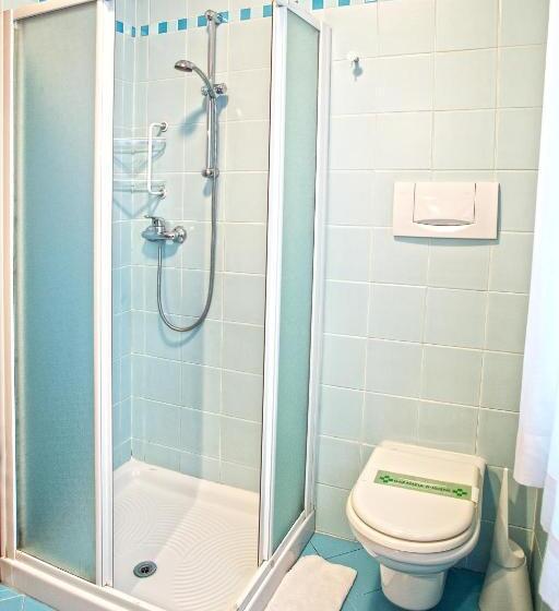 فندق فئة نجمة واحدة Albergo Centrale