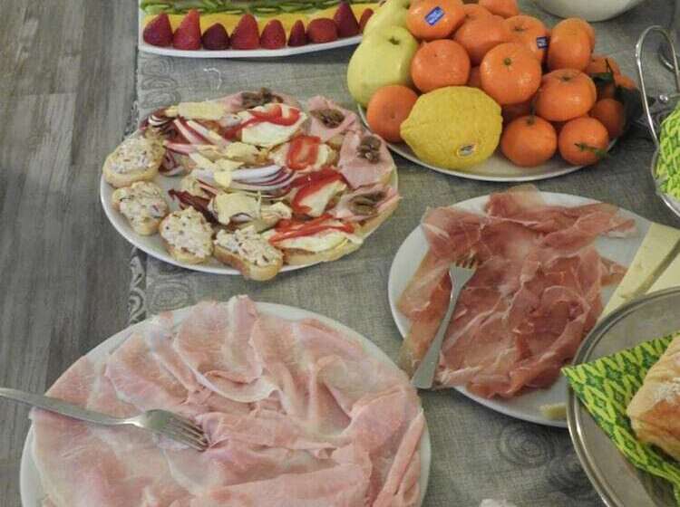 فندق فئة نجمة واحدة Albergo Centrale