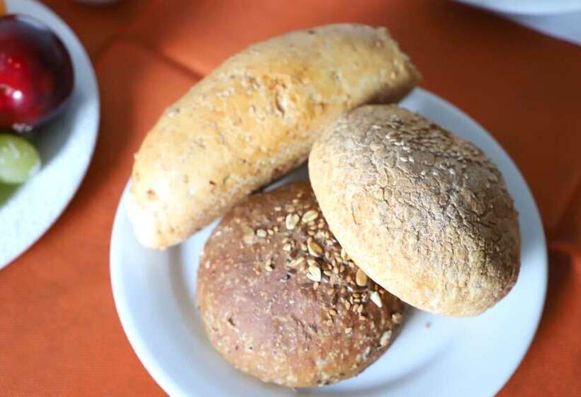 Отель Albergo Cantiani