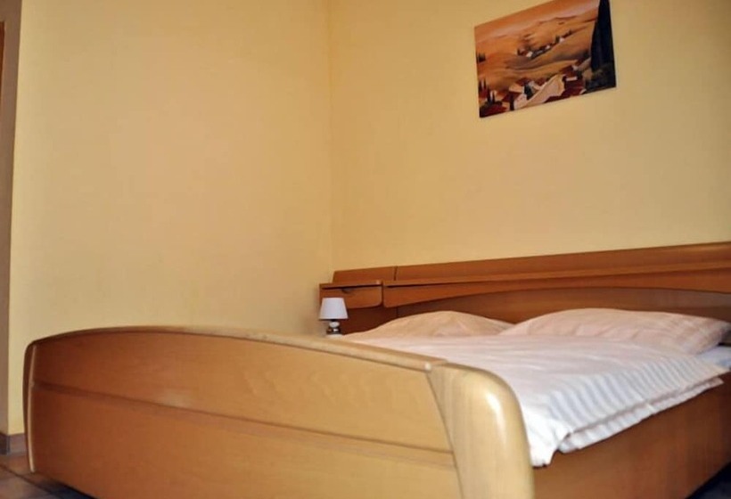 호텔 Im Brühler Hof