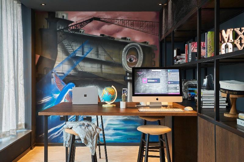 호텔 Moxy Southampton