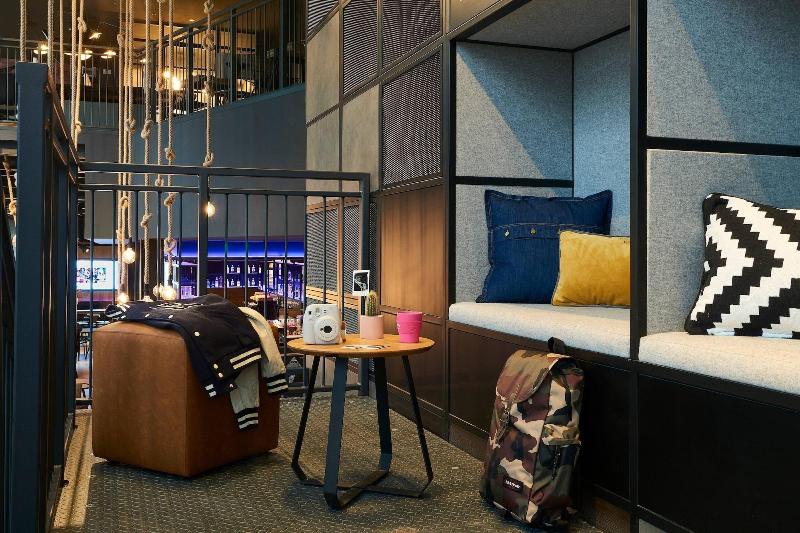 Отель Moxy Southampton