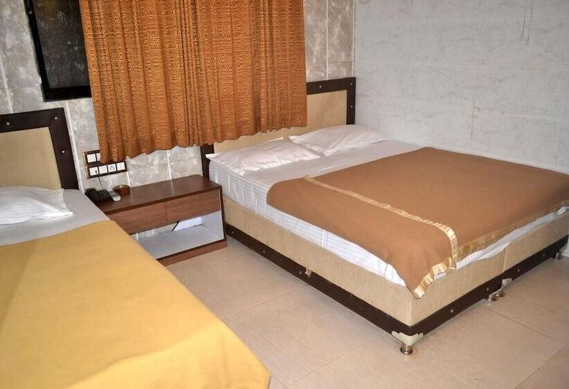 בית מלון כפרי Rahil Plaza