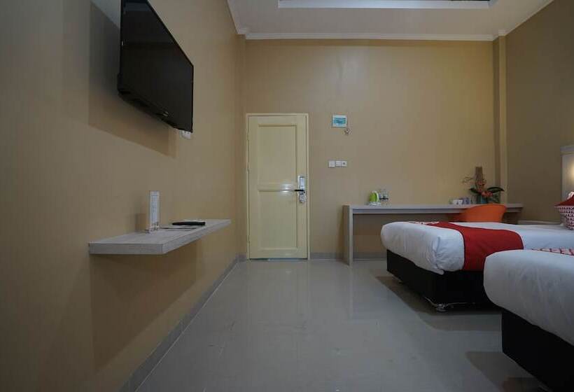 酒店 Reddoorz Near Sultan Mahmud Badaruddin Airport